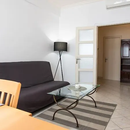 Apartament Spacieux 2 Pieces Renove Au Coeur De