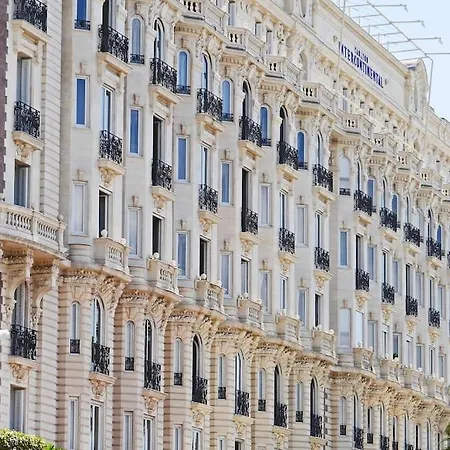Apartament Spacieux 2 Pieces Renove Au Coeur De